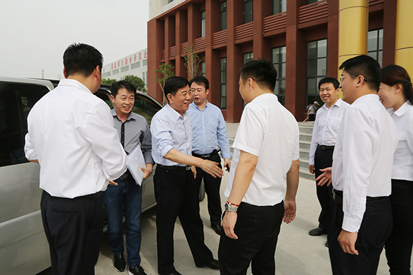 Warmly Welcome Leaders of Yantai Nanshan Education Group to Visit China Coal Group