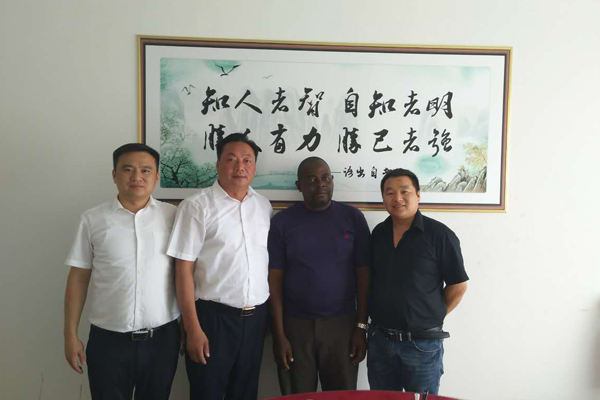  Welcome Cameroon Clients to Visit China Coal Group for Purchasing Mining Products  