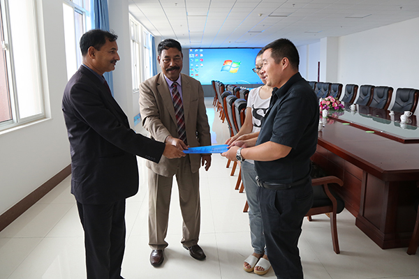 Warmly Welcome Bangladesh Merchants To Visit China Coal Group For Scraper Winch