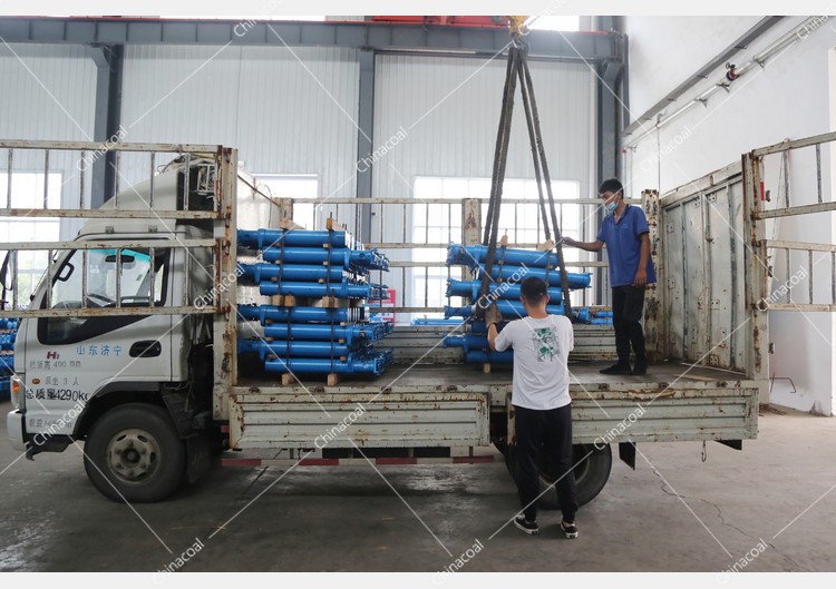 China Coal Group Sent A Batch Of Hydraulic Props To Shanxi, Hebei, And Sichuan