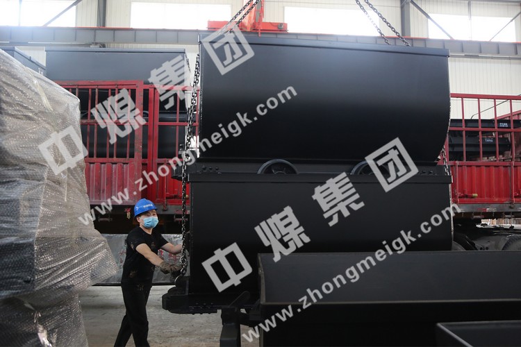 China Coal Group Sent A Batch Of Cement Mixers, Rubber Pavers, Mortar Sprayers, Diesel Engine Cranes, And Scraper Winches To Ningxia