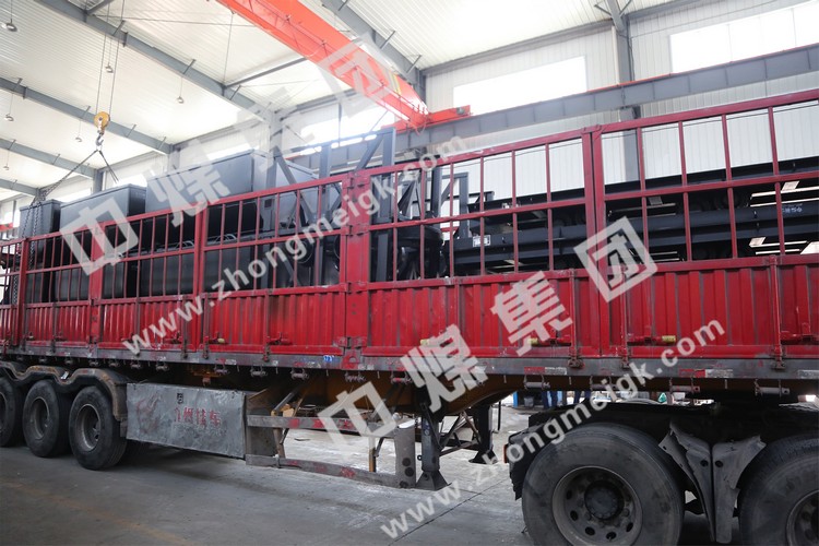 China Coal Group Sent A Batch Of Cement Mixers, Rubber Pavers, Mortar Sprayers, Diesel Engine Cranes, And Scraper Winches To Ningxia