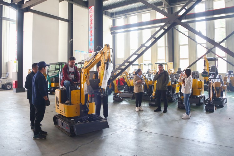 Colombian Merchants Visit China Coal Group For Purchasing Construction And Coal Mining Equipment